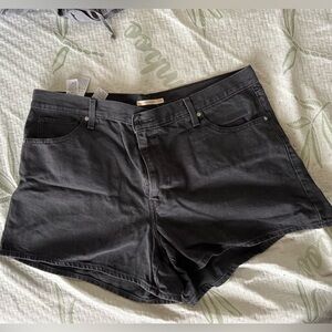 Women's Levi Black Denim Shorts